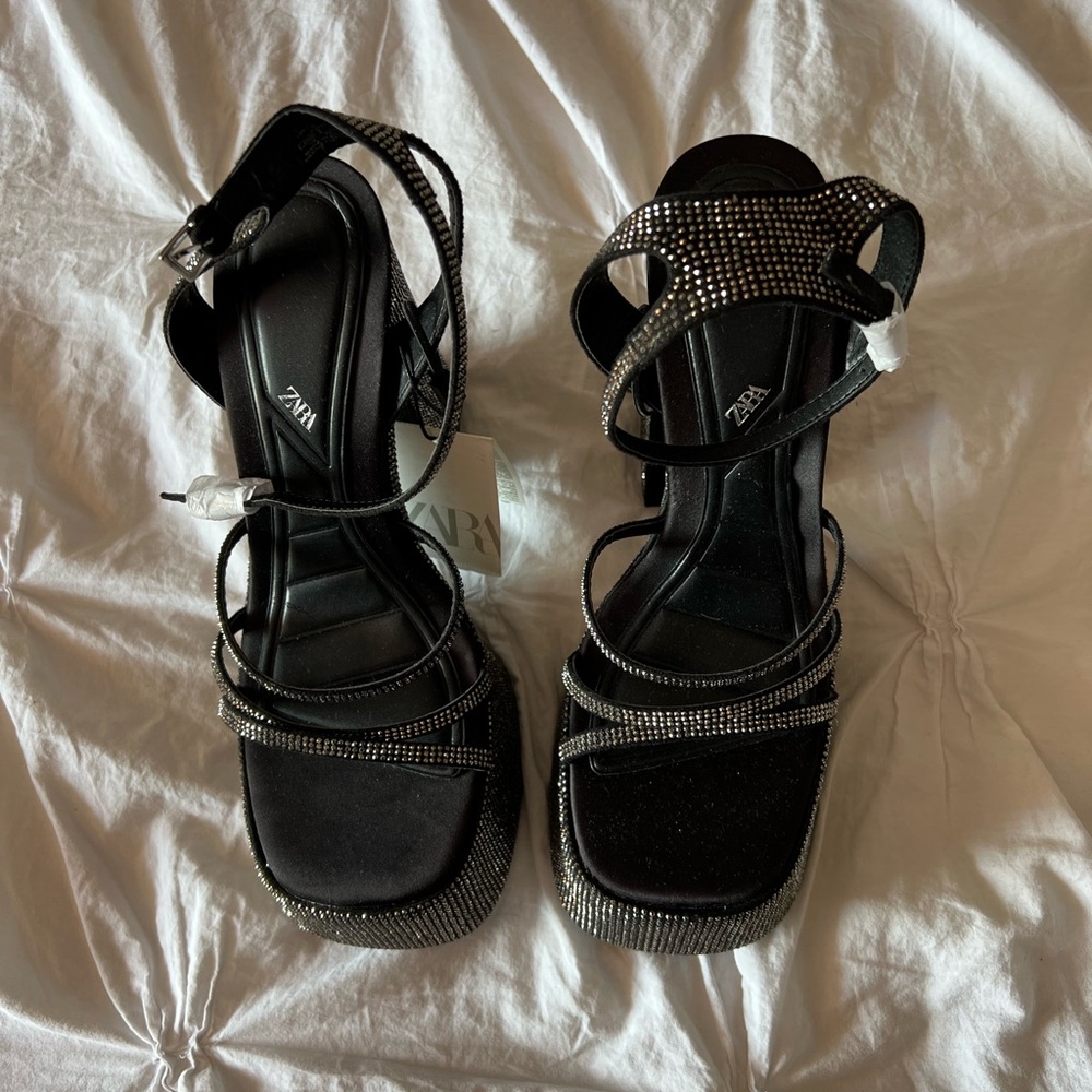 ✨SALE✨ ZARA RHINESTONE CHUNKY HIGH HEELED PLATFORM SANDALS ✨SALE✨ - Picture 8 of 9